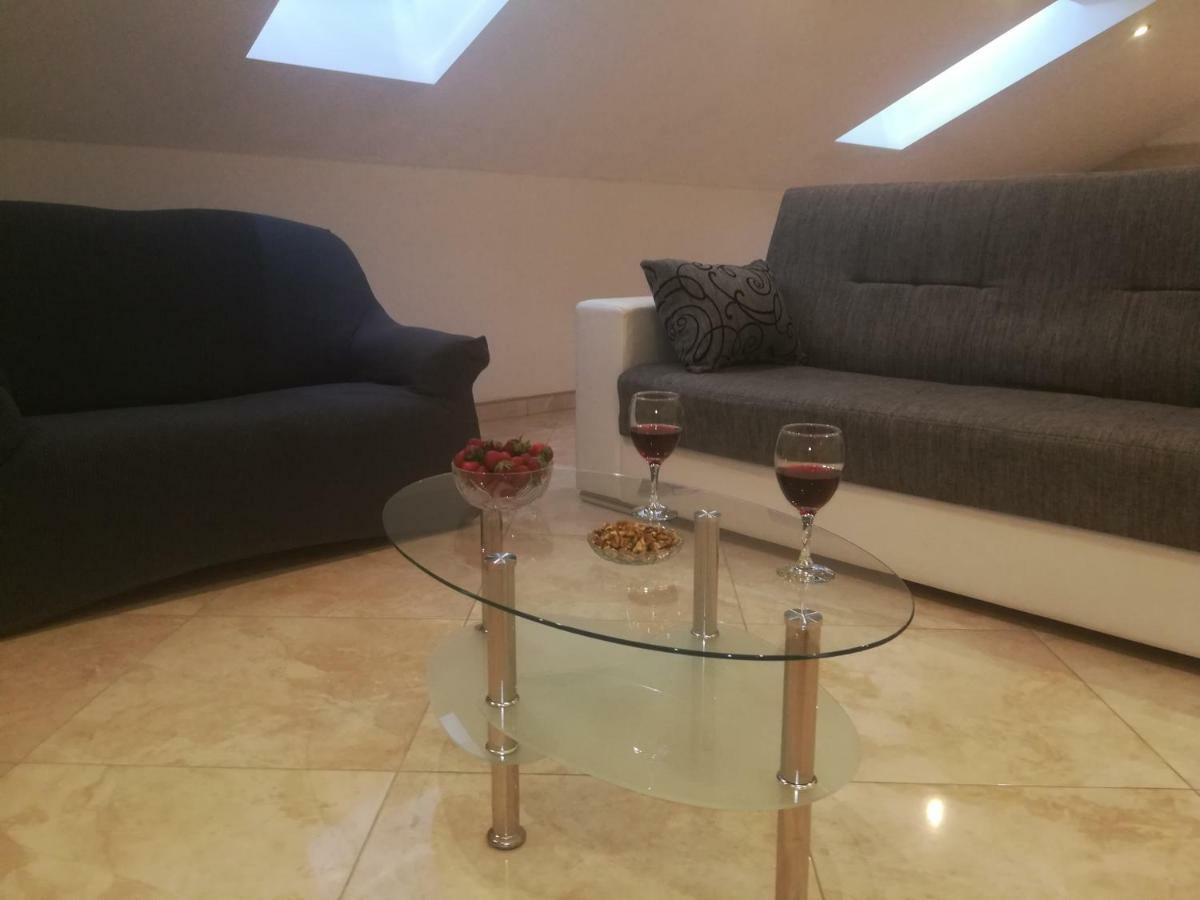 Appartement Apartman Daria à Trogir Extérieur photo