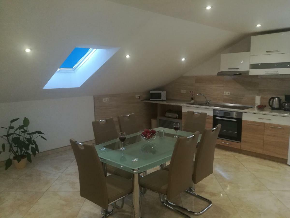 Appartement Apartman Daria à Trogir Extérieur photo